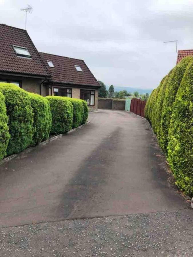 Lovely 1-Bed House In Stirling Exterior foto