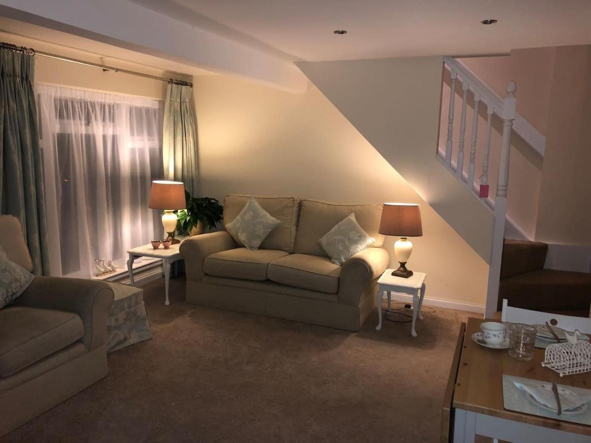 Lovely 1-Bed House In Stirling Exterior foto